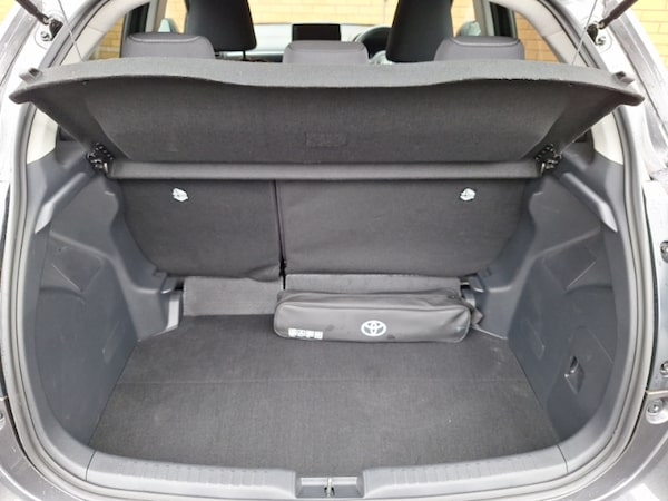 Used Toyota Yaris 2024 for sale - 76135572: Photo 8