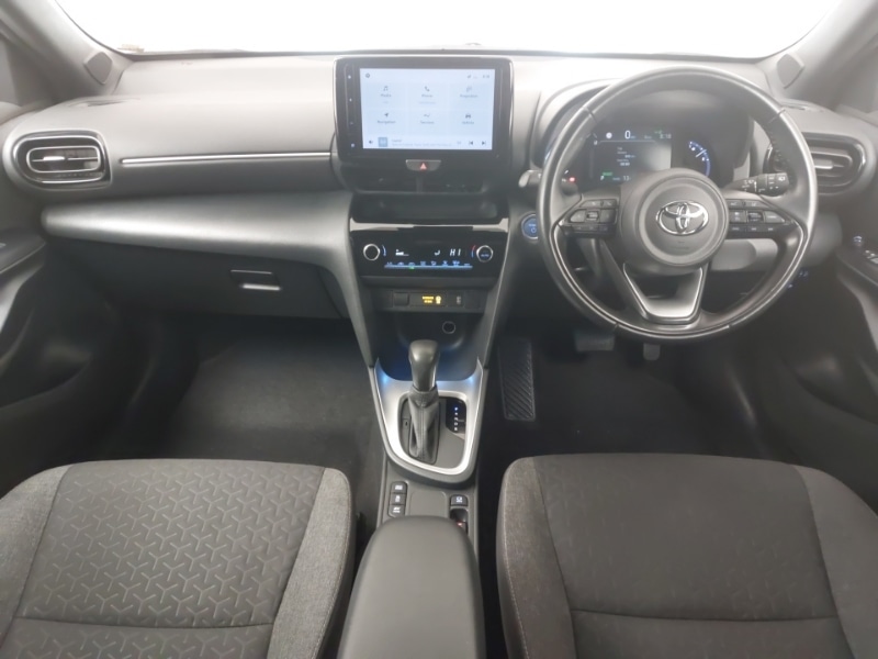 Used Toyota Yaris Cross 2022 for sale - 77652744: Photo 2