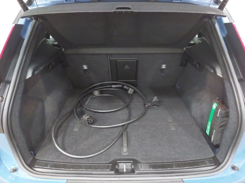 Used Volvo XC40 2022 for sale - 77019554: Photo 8