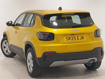 Used Jeep Avenger 2025 for sale - 79027456: Photo