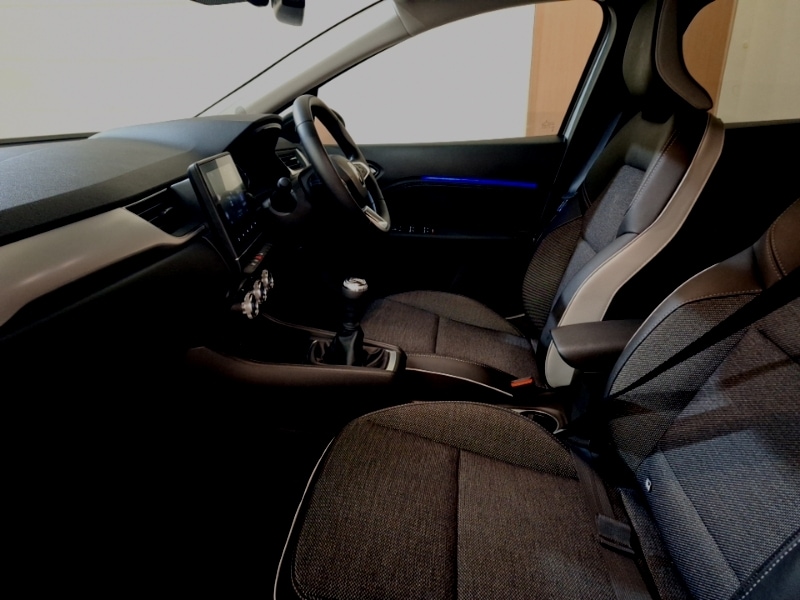 Used Renault Captur 2023 for sale - 77119506: Photo 5