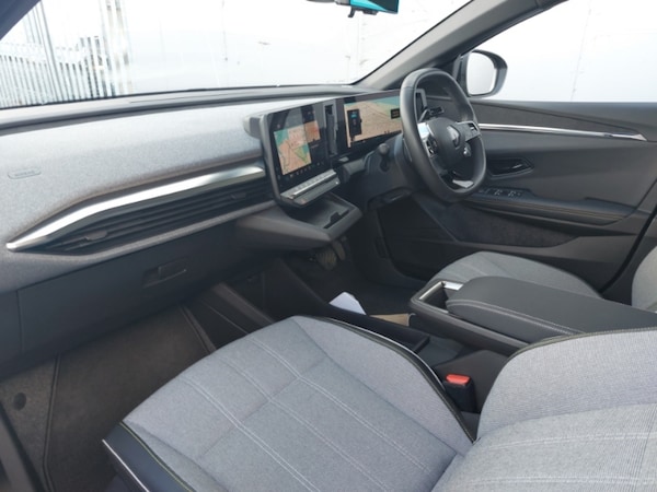 Used Renault Megane E Tech 2023 for sale - 76325346: Photo 5