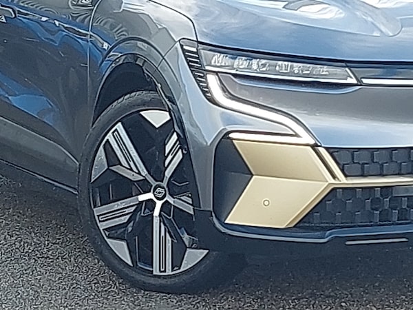 Used Renault Megane E Tech 2023 for sale - 76325346: Photo 9