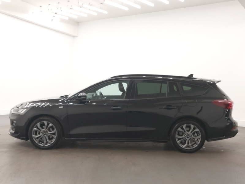 Used Ford Focus 2023 for sale - 77876020: Photo 4