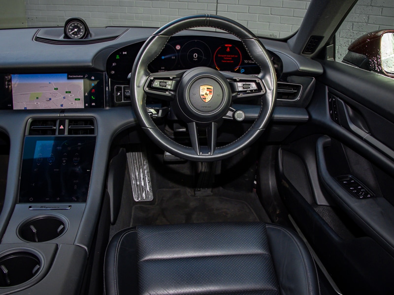 Used Porsche Taycan 2022 for sale - 77343657: Photo 10