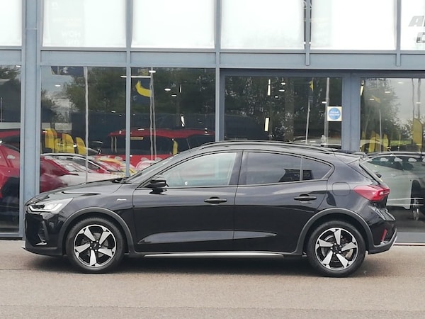 Used Ford Focus 2022 for sale - 76285837: Photo 4