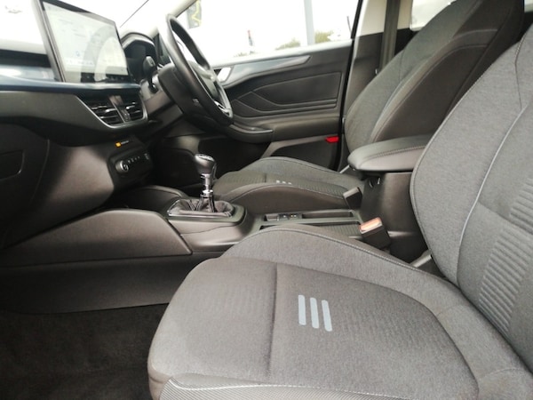 Used Ford Focus 2022 for sale - 76285837: Photo 5