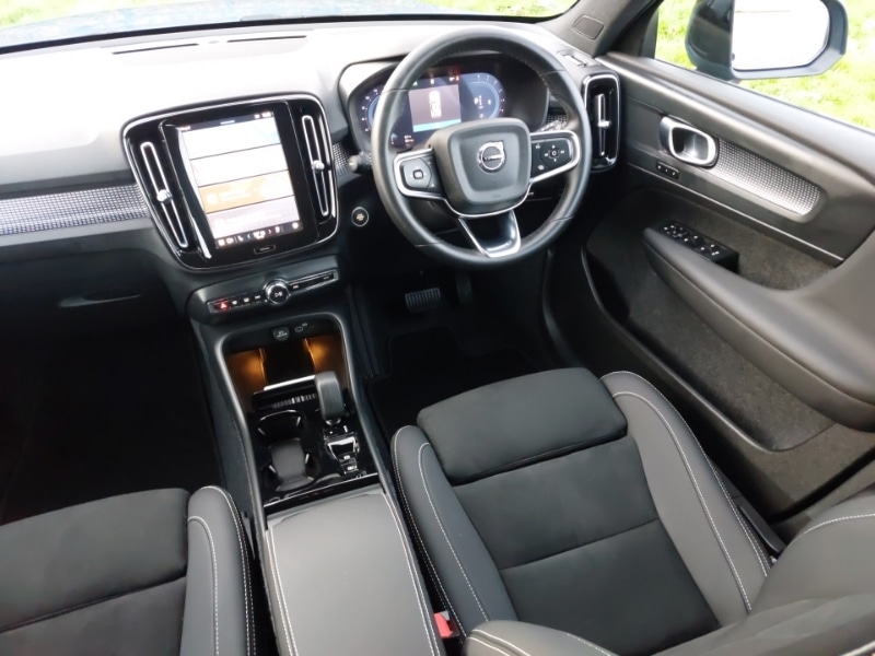 Used Volvo XC40 2024 for sale - 76567575: Photo 10