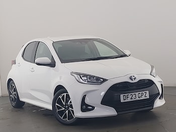 Used Toyota Yaris 2023 for sale - 79561094: Photo