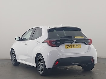 Used Toyota Yaris 2023 for sale - 79561094: Photo