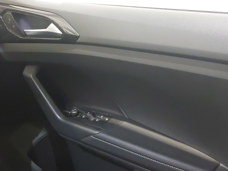 Used Volkswagen T-Cross 2024 for sale - 77115639: Photo 10