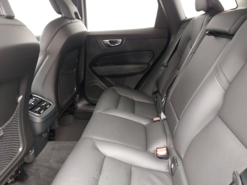 Used Volvo XC60 2024 for sale - 76365857: Photo 6