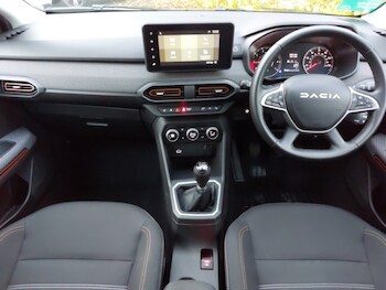 Used Dacia Sandero Stepway 2023 for sale - 77253020: Photo