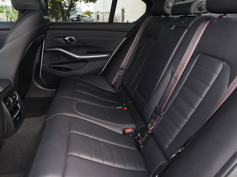 Used BMW 3 Series 2024 for sale - 76661652: Photo 12