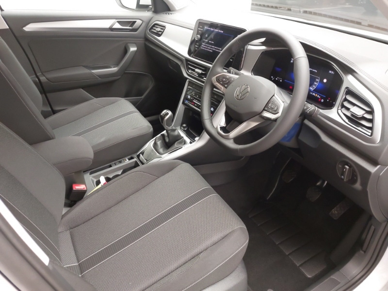 Used Volkswagen T-Roc 2025 for sale - 76880924: Photo 11