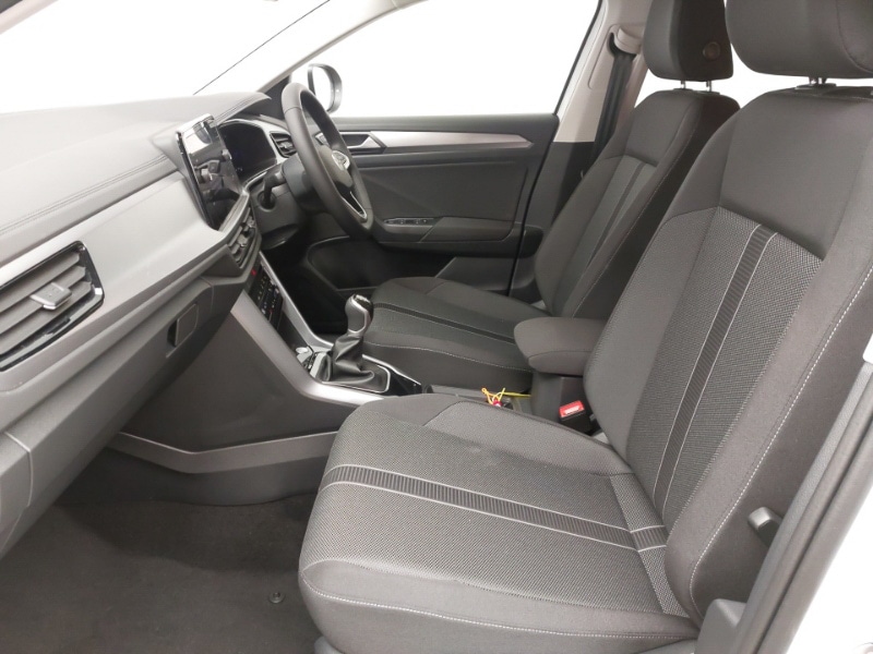 Used Volkswagen T-Roc 2025 for sale - 76880924: Photo 2