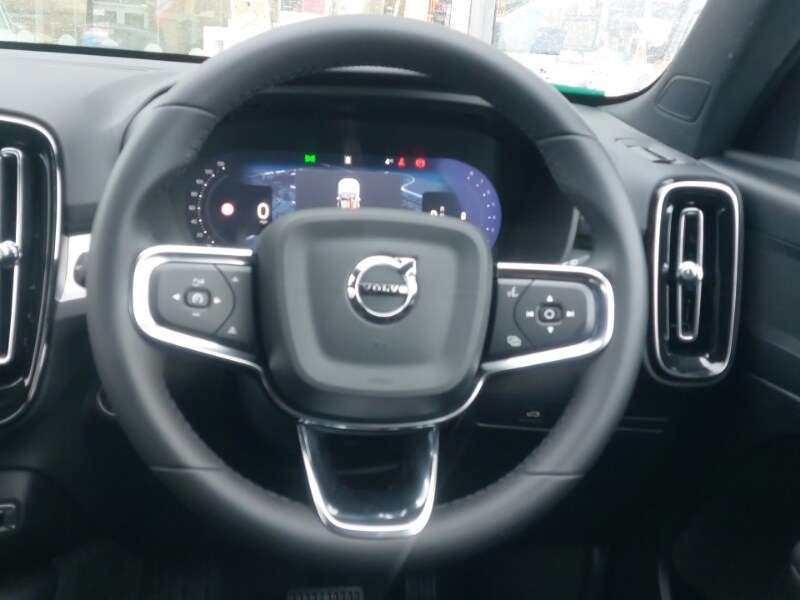 Used Volvo XC40 2025 for sale - 77467510: Photo 7