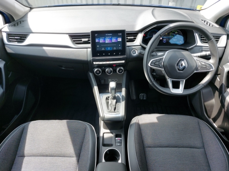 Used Renault Captur 2023 for sale - 76628945: Photo 2