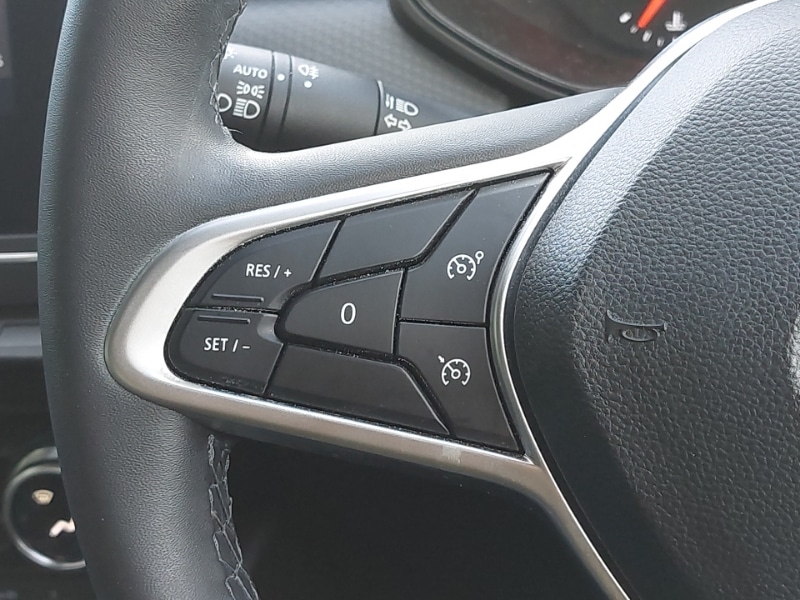 Used Renault Clio 2021 for sale - 76377106: Photo 12