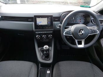 Used Renault Clio 2021 for sale - 76377106: Photo