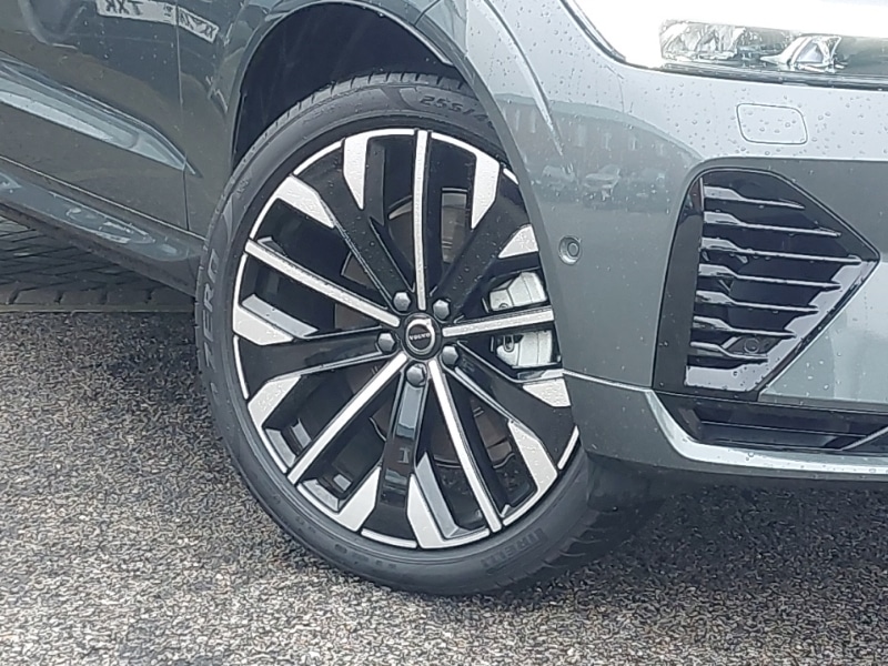 Used Volvo XC60 2025 for sale - 76540642: Photo 9