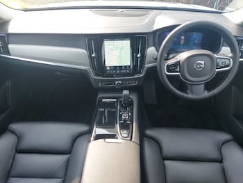 Used Volvo V90 2025 for sale - 79356054: Photo