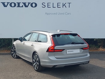Used Volvo V90 2025 for sale - 79356054: Photo