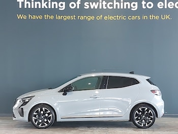 Used Renault Clio 2024 for sale - 78455004: Photo
