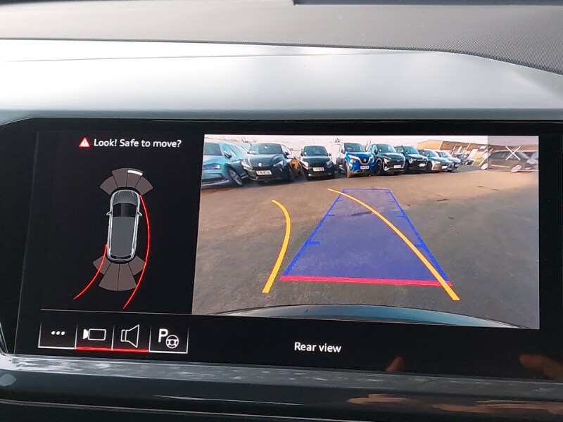 Used Audi Q4 e-tron 2023 for sale - 77985296: Photo 10