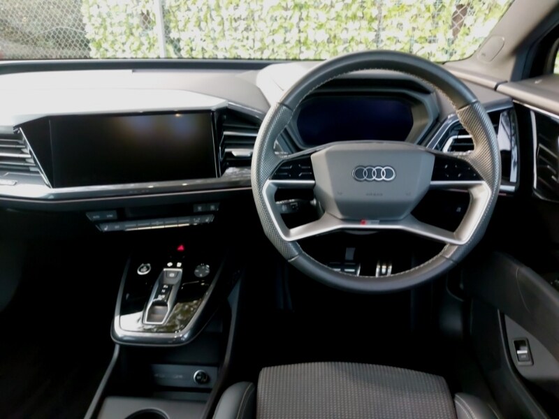 Used Audi Q4 e-tron 2023 for sale - 77985296: Photo 7