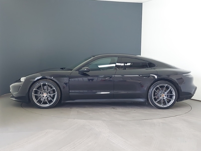 Used Porsche Taycan 2021 for sale - 77817012: Photo 4