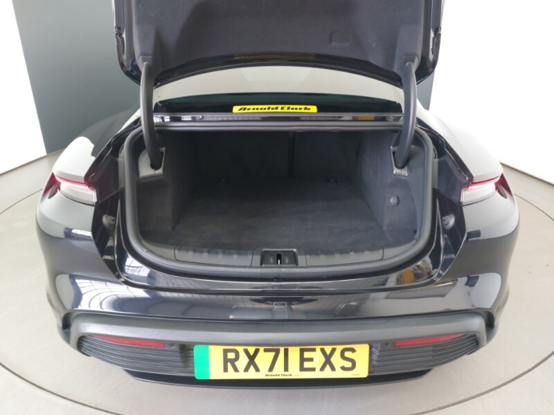 Used Porsche Taycan 2021 for sale - 77817012: Photo 8