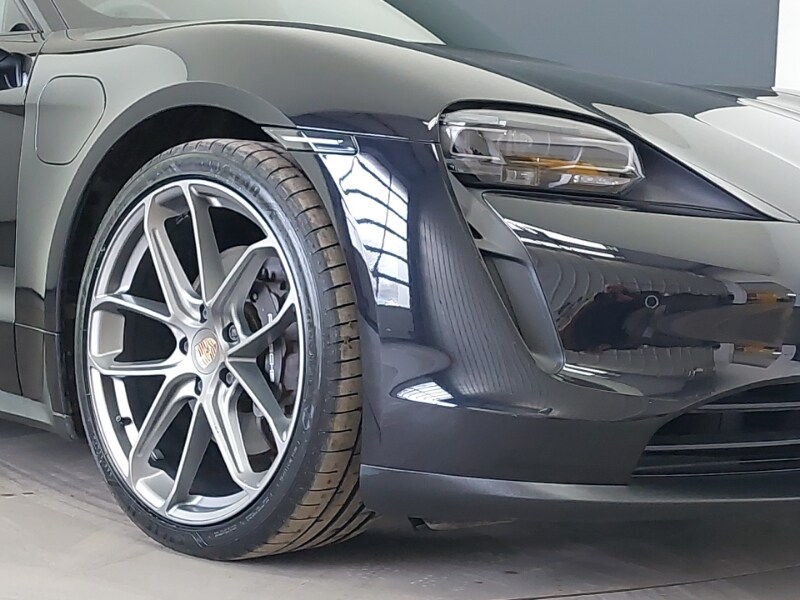 Used Porsche Taycan 2021 for sale - 77817012: Photo 9