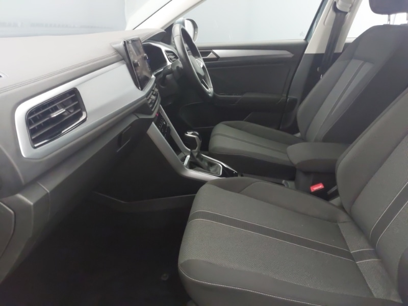 Used Volkswagen T-Roc 2022 for sale - 76471858: Photo 5