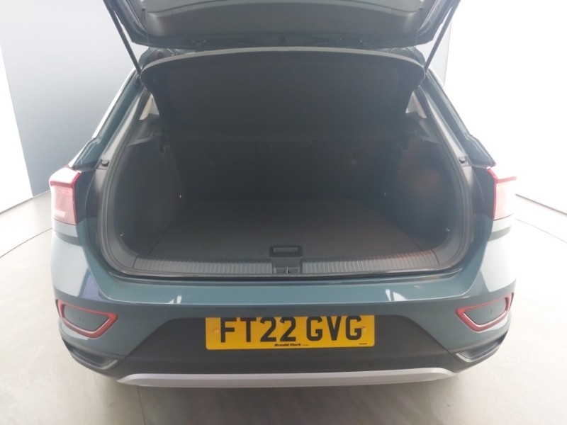 Used Volkswagen T-Roc 2022 for sale - 76471858: Photo 8