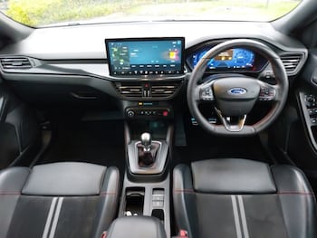 Used Ford Focus 2022 for sale - 76265162: Photo 2