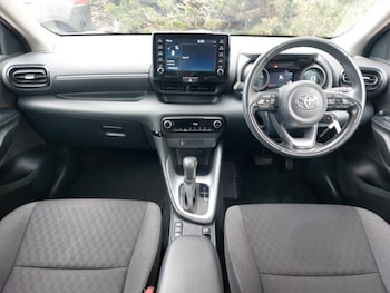 Used Toyota Yaris 2023 for sale - 78635353: Photo