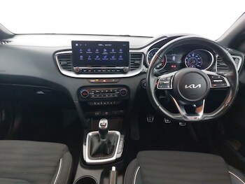 Used Kia Ceed 2022 for sale - 77752310: Photo