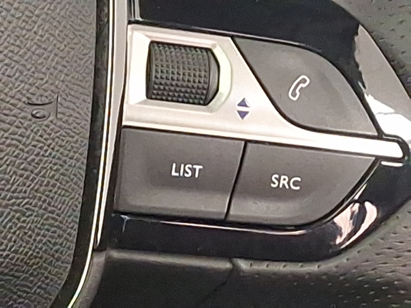 Used Peugeot 2008 2020 for sale - 76983649: Photo 11