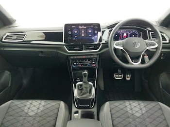 Used Volkswagen T-Roc 2024 for sale - 75652167: Photo