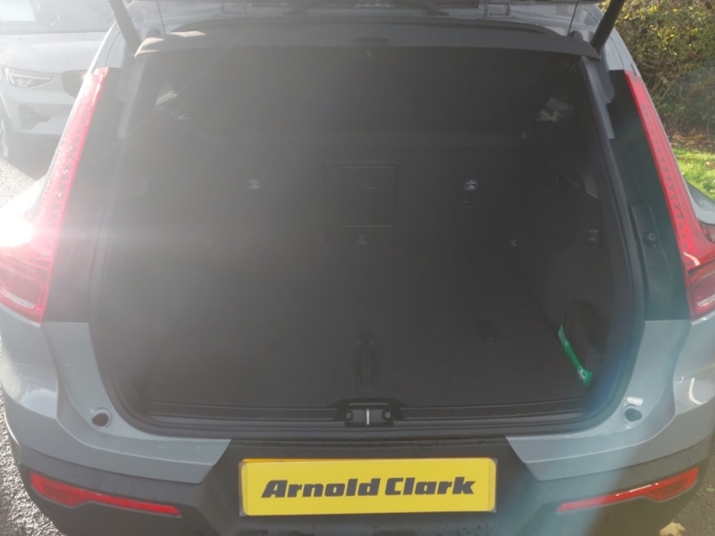 Used Volvo XC40 2025 for sale - 77630587: Photo 8