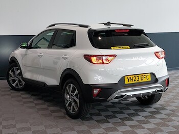 Used Kia Stonic 2023 for sale - 78606233: Photo