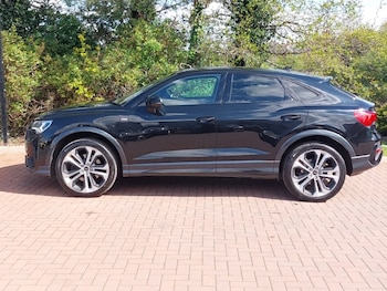 Used Audi Q3 2023 for sale - 78736075: Photo