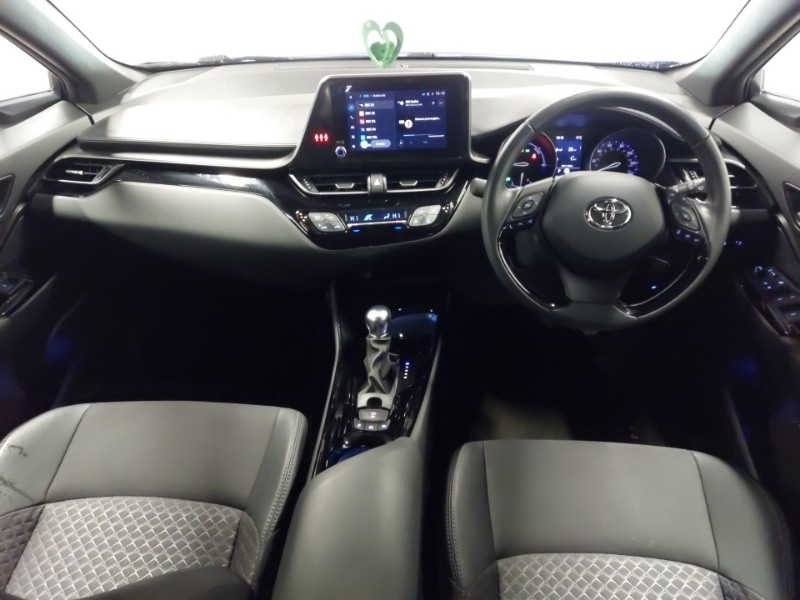 Used Toyota C-HR 2022 for sale - 77948384: Photo 2