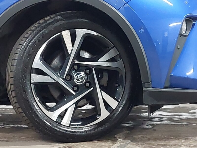 Used Toyota C-HR 2022 for sale - 77948384: Photo 9