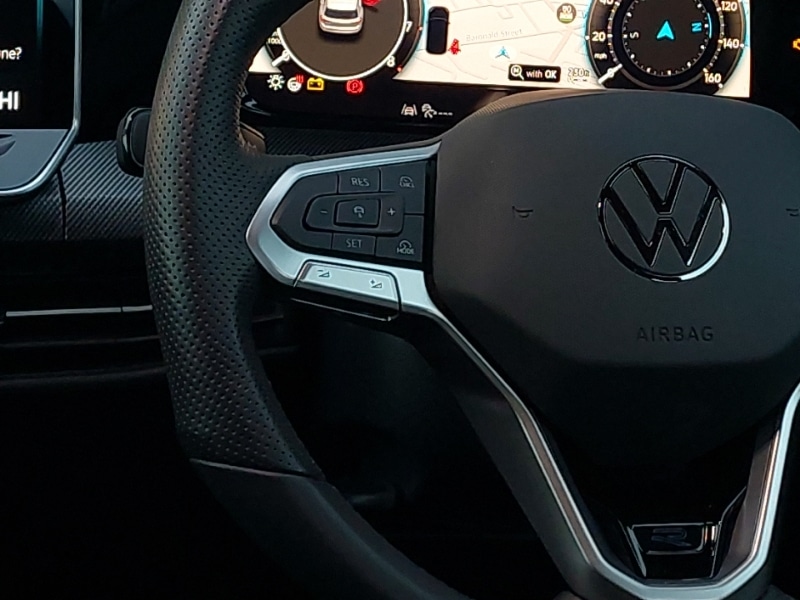 Used Volkswagen Golf 2024 for sale - 76741861: Photo 10