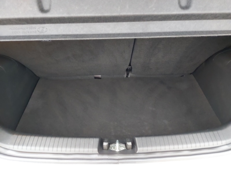 Used Hyundai i10 2021 for sale - 77923971: Photo 8