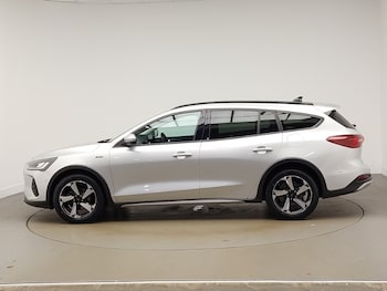 Used Ford Focus 2023 for sale - 77898036: Photo