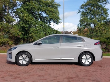 Used Hyundai IONIQ 2022 for sale - 76700199: Photo