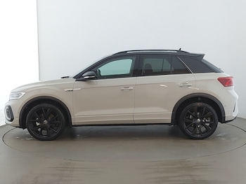 Used Volkswagen T-Roc 2025 for sale - 77597300: Photo